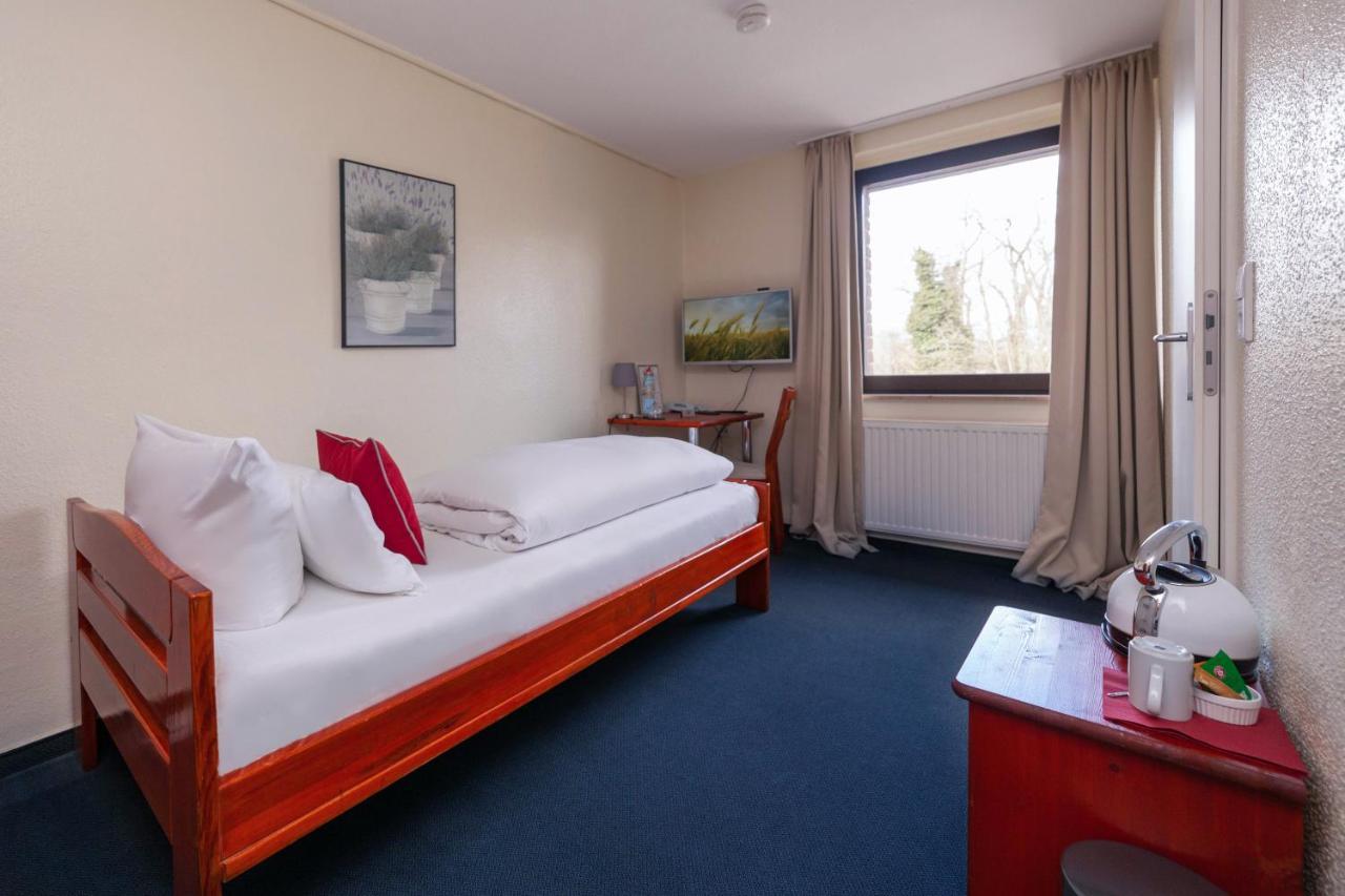 Hotel Omega Moers Buitenkant foto