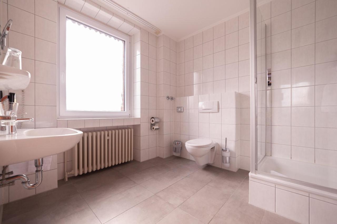 Hotel Omega Moers Buitenkant foto